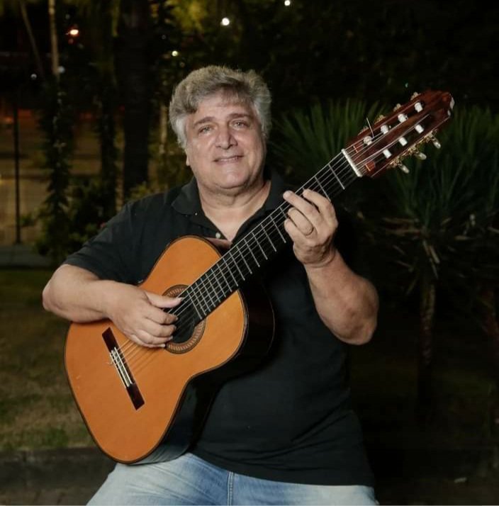 Sabadinho Bom apresenta o instrumentista Jorge Simas e seu violão sete cordas