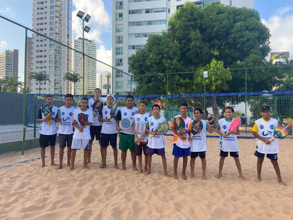 Alunos do Campeões do Amanhã participam do 1º Festival de Tênis e Beach Tennis nesta sexta-feira