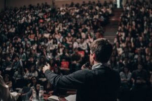 Com%20vagas%20limitadas,%20ainda%20restam%20inscrições%20para%20o%20Fórum%20Inovar%20e%20Construir