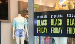 Com a aproximação da Black Friday, Procon elenca dicas para orientar consumidores na hora das compras