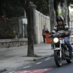 Prefeitura de SP não autoriza 99 a transportar passageiros em motos