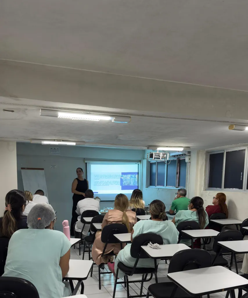 Hospital Municipal Santa Isabel promove treinamento sobre cuidados com pacientes em diálise