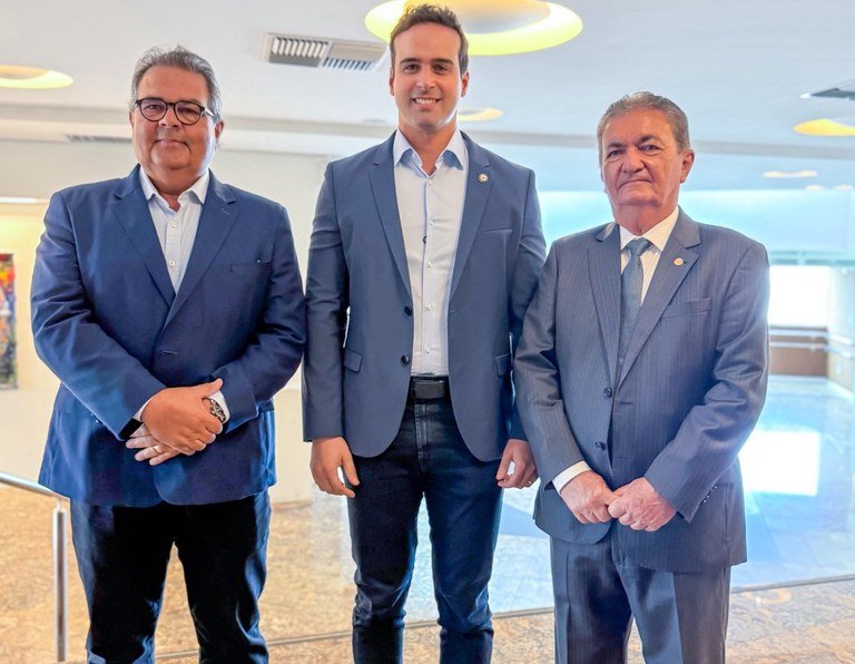 Lucas Ribeiro participa da posse da nova diretoria da Faepa/Senar-PB e reforça compromisso do Governo com agro paraibano