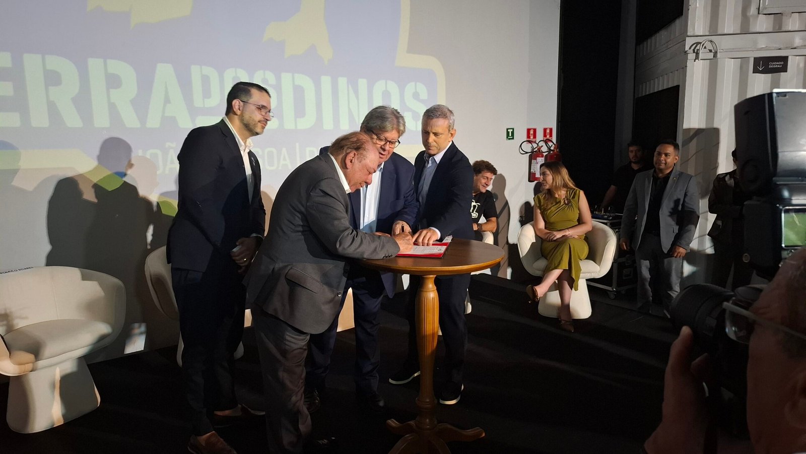 parque terra dos dinos e reconhecido pela onu por boas praticas ambientais e anuncia expansao para joao pessoa guarapari e interior de sp 7 scaled