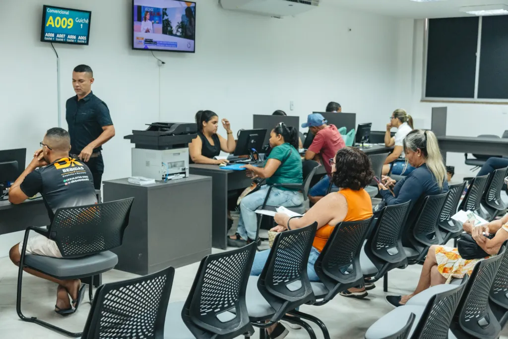 Procon-JP realiza 14,3 mil atendimentos no 1º semestre de 2025; a assistência virtual chega a mais de 8 mil