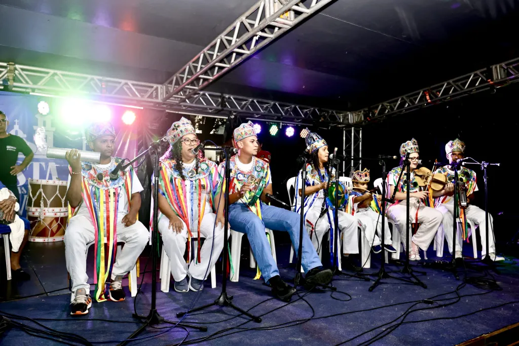 Apresentações de cultura popular encerram Festa das Neves no Parque Solon de Lucena