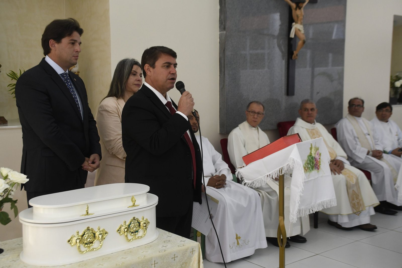 Restos mortais de Napoleão Laureano são transferidos para Memorial do Hospital homônimo
