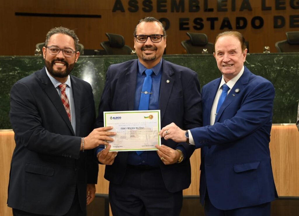 acreano profissional da administracao ganha destaque na assembleia legislativa do estado de goias alego 2