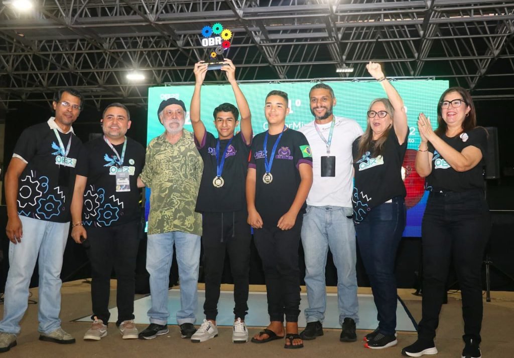 Alunos da Rede Municipal disputam a final da etapa nacional da Olimpíada Brasileira de Robótica