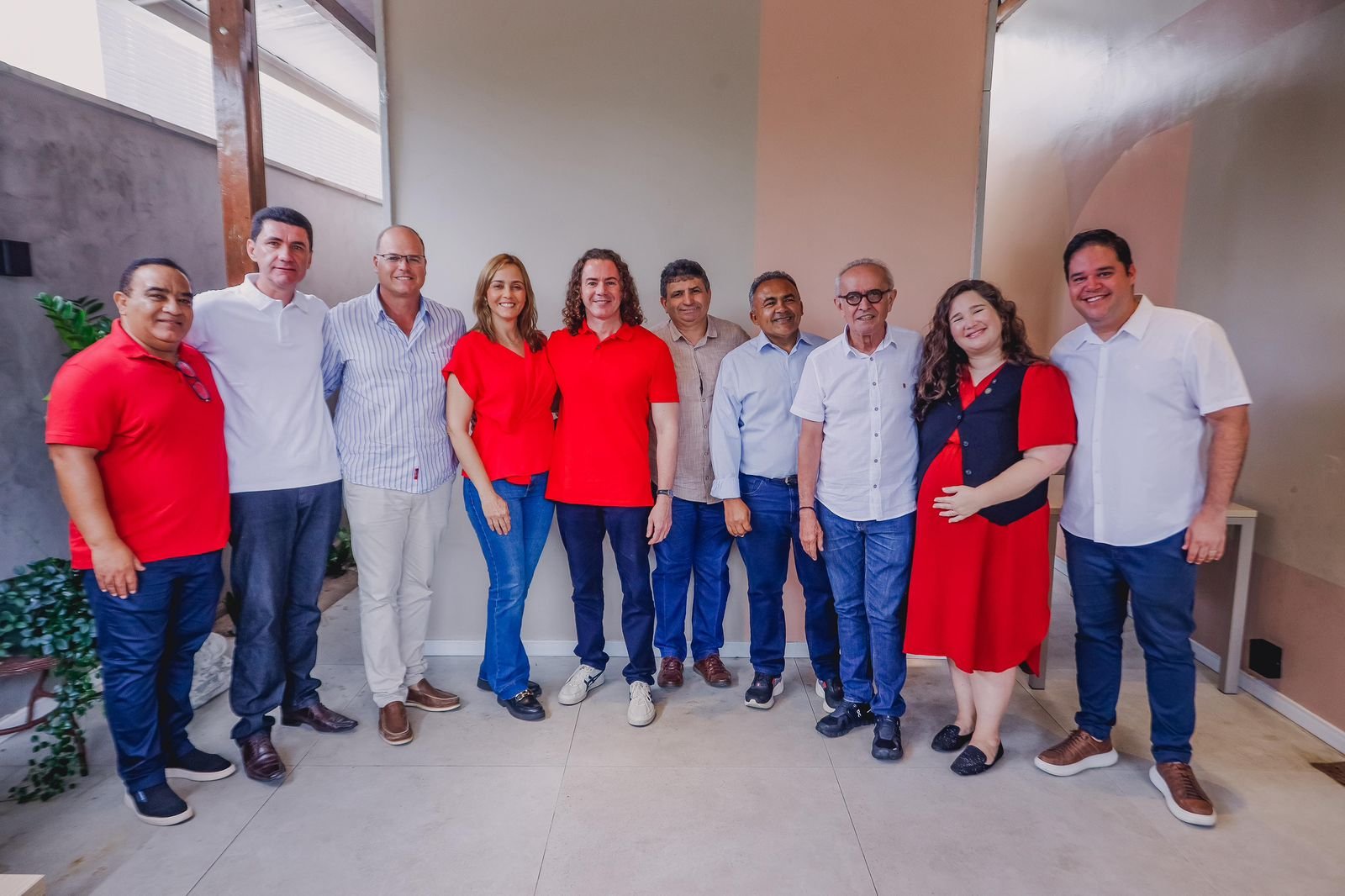 cicero lucena anuncia filiacao ao mdb e confirma pre candidatura ao governo da paraiba em 2026 2