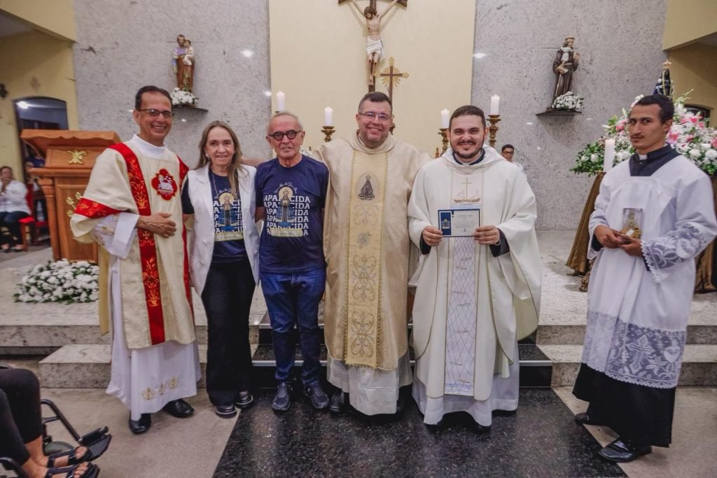 Cícero Lucena destaca renovação da fé e união dos fiéis durante celebração a Nossa Senhora Aparecida