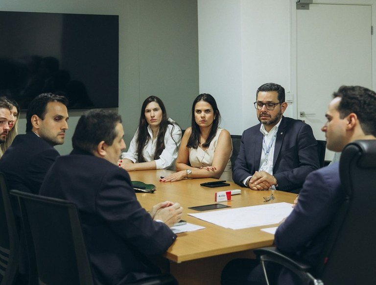 Lucas Ribeiro recebe missão do Banco dos Brics e trata de investimentos em obras de segurança hídrica