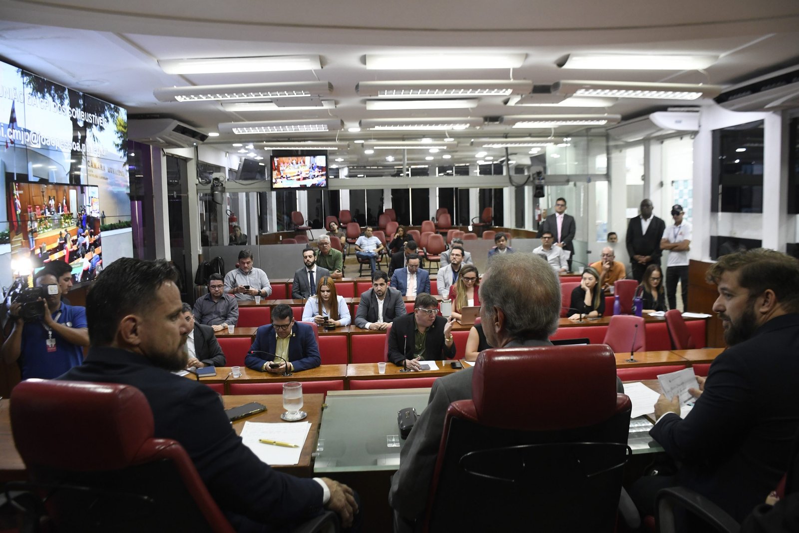 Mais 4 distribuidoras são ouvidas pela CPI dos Combustíveis na CMJP