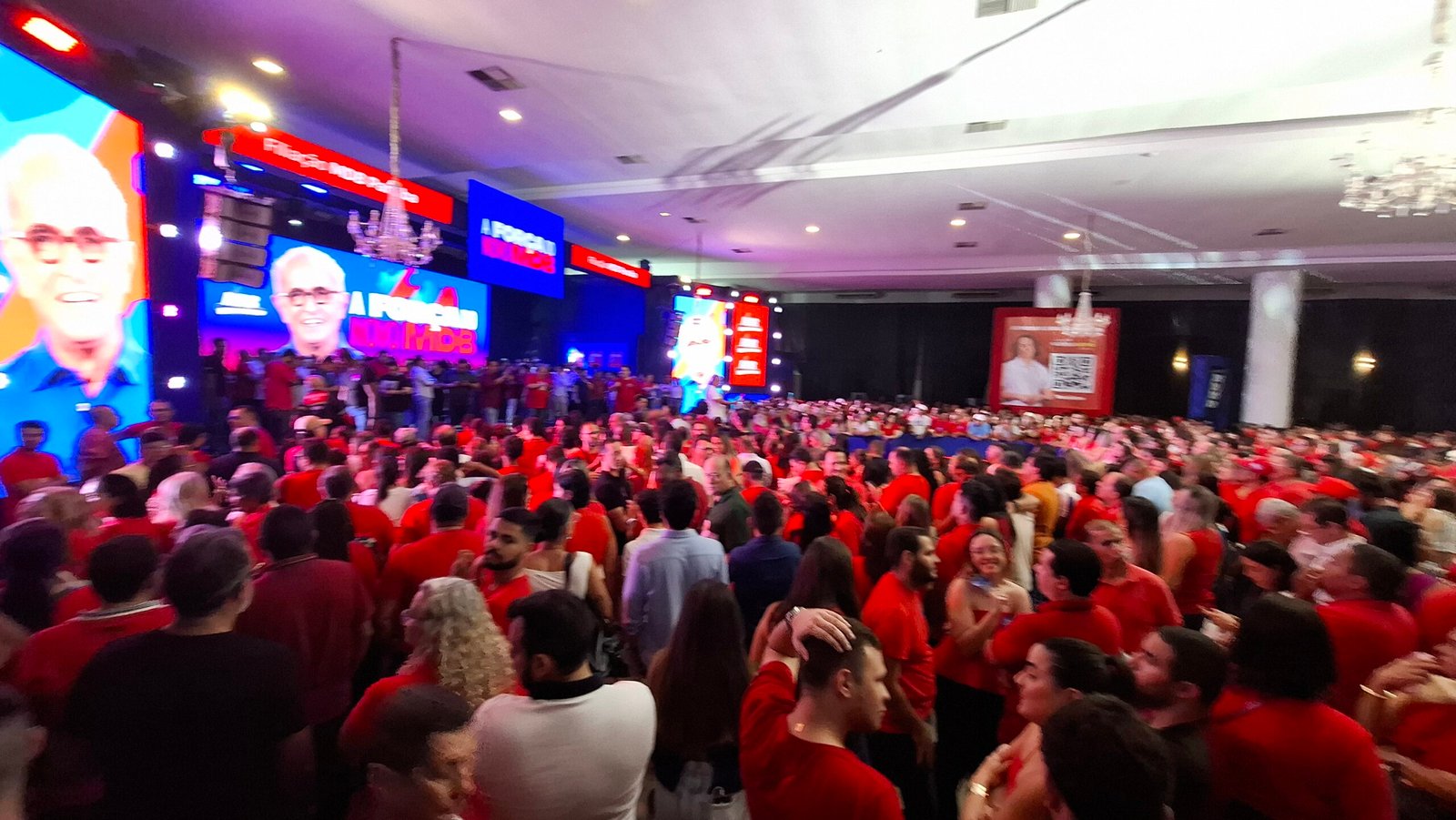 Com multidão e amplo apoio político, Cícero oficializa filiação ao MDB rumo a 2026 10 1000441147 scaled