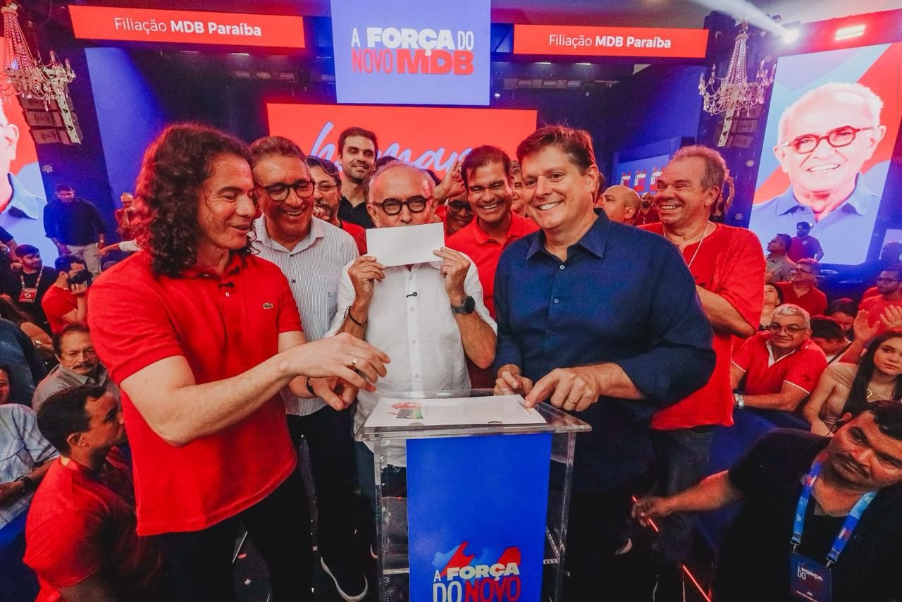 Com multidão e amplo apoio político, Cícero oficializa filiação ao MDB rumo a 2026 9 rascunho automatico