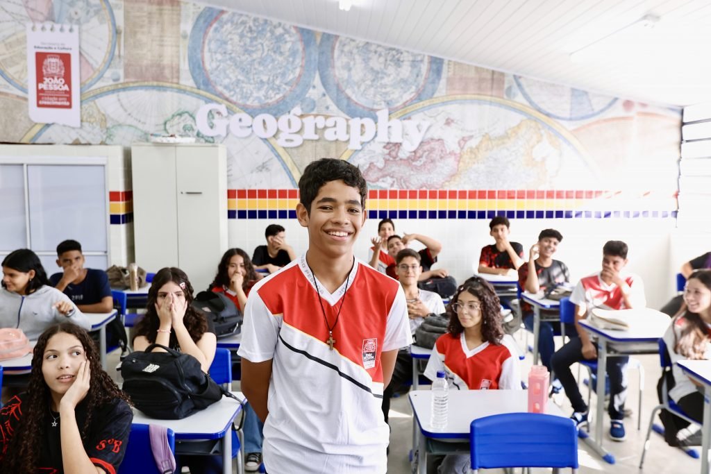 alunos e professores da rede municipal de ensino se preparam para intercambio no canada e inglaterra