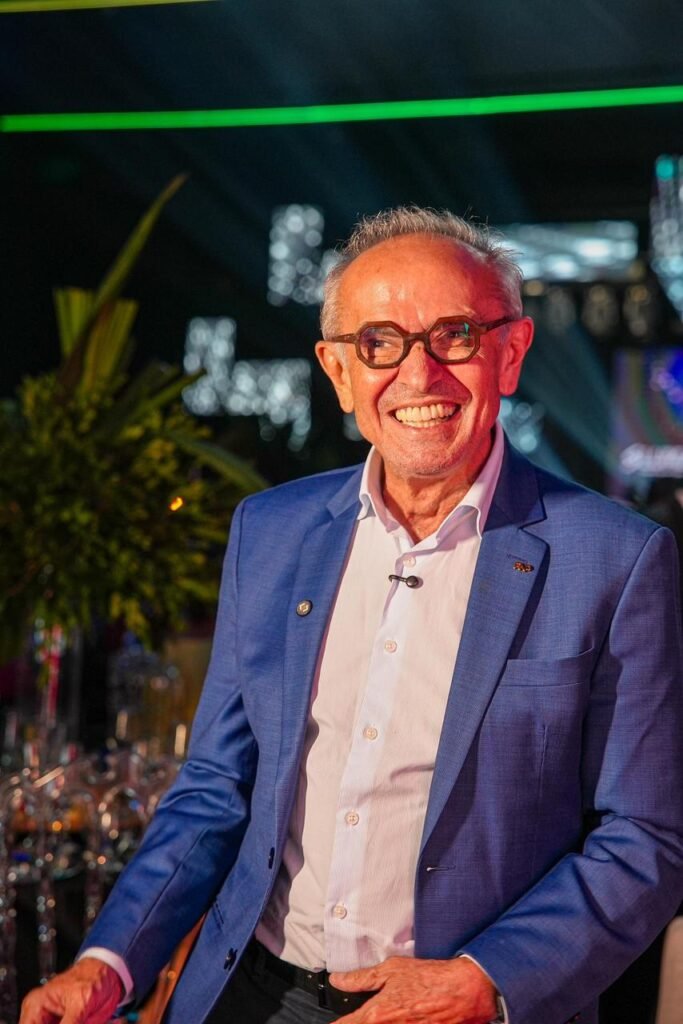 Cícero Lucena recebe prêmio de melhor prefeito da Paraíba em Patos 5 cicero lucena recebe premio de melhor prefeito da paraiba em patos