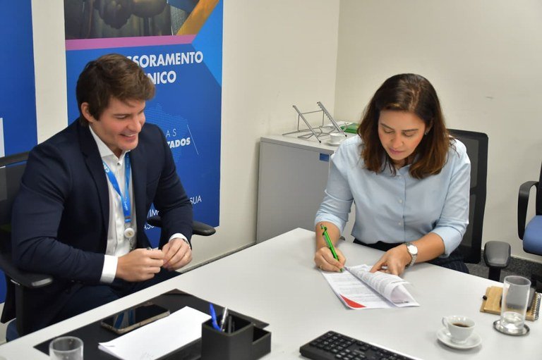 Governo da Paraíba assina convênio com a Caixa Econômica para pagamento do Abono Natalino a partir do dia 10