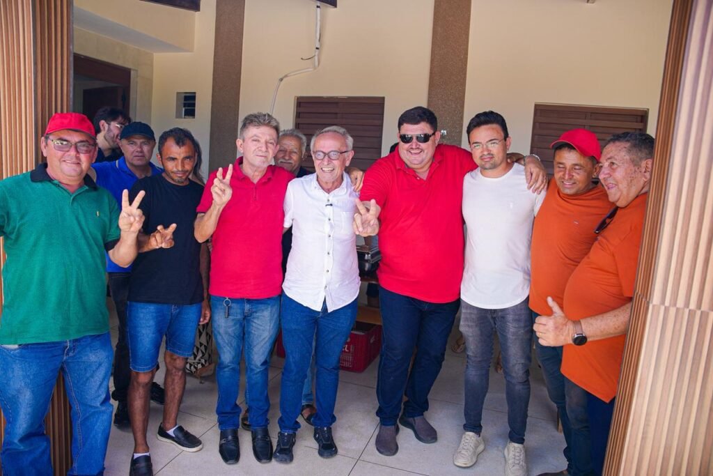 Cícero Lucena recebe apoio de lideranças políticas de nove municípios do Vale do Piancó 14 cicero lucena recebe apoio de liderancas politicas de nove municipios do vale do pianco 3