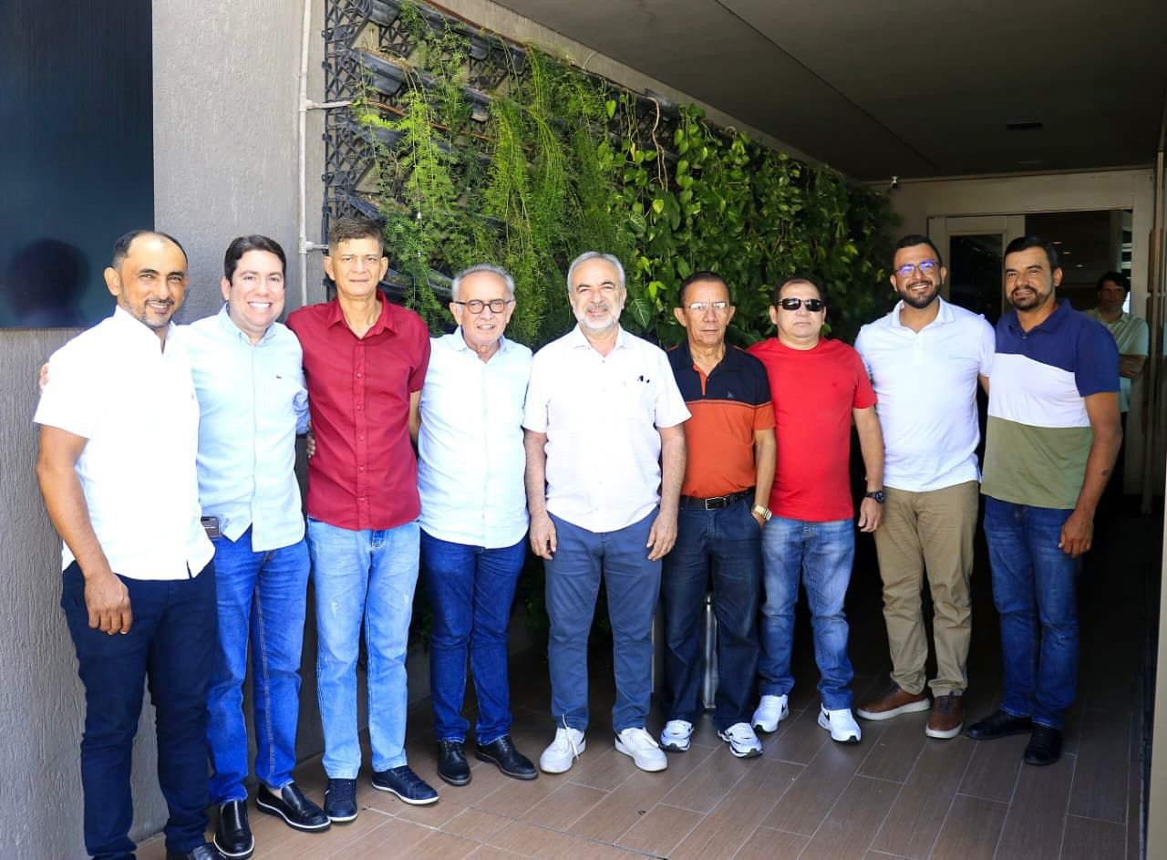 Prefeito George Farias e grupo de situação de Taperoá anunciam apoio à pré-candidatura de Cícero Lucena ao Governo