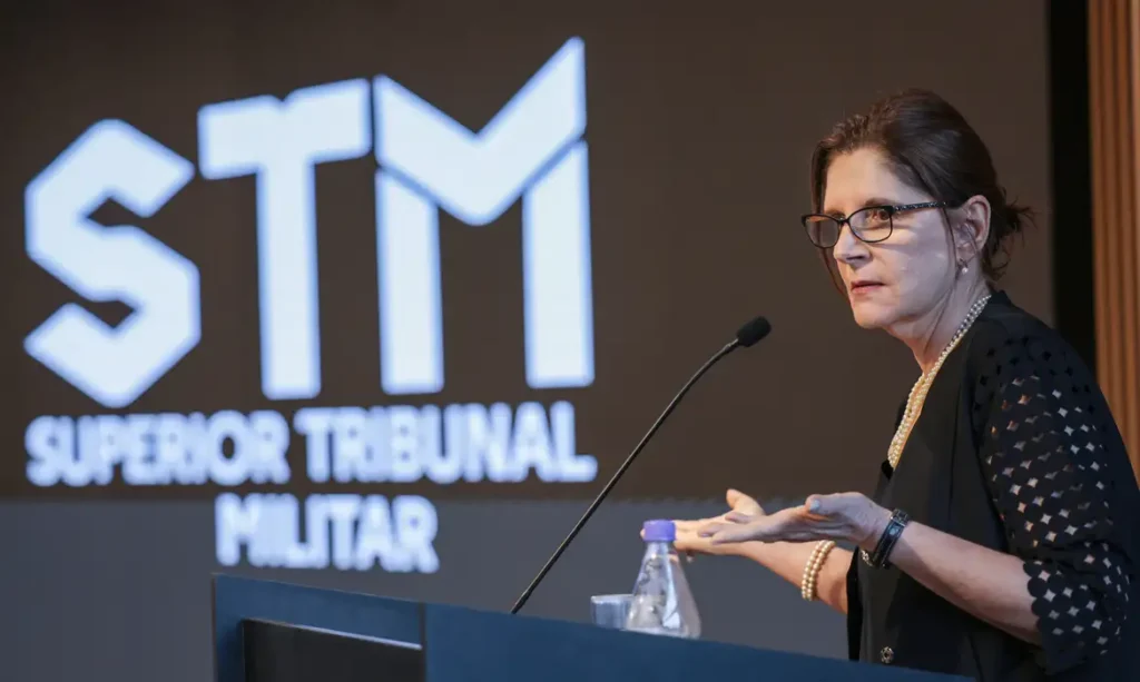 Bolsonaro fez descaso com preceitos éticos dos militares, diz MPM 38 bolsonaro fez descaso com preceitos eticos dos militares diz mpm