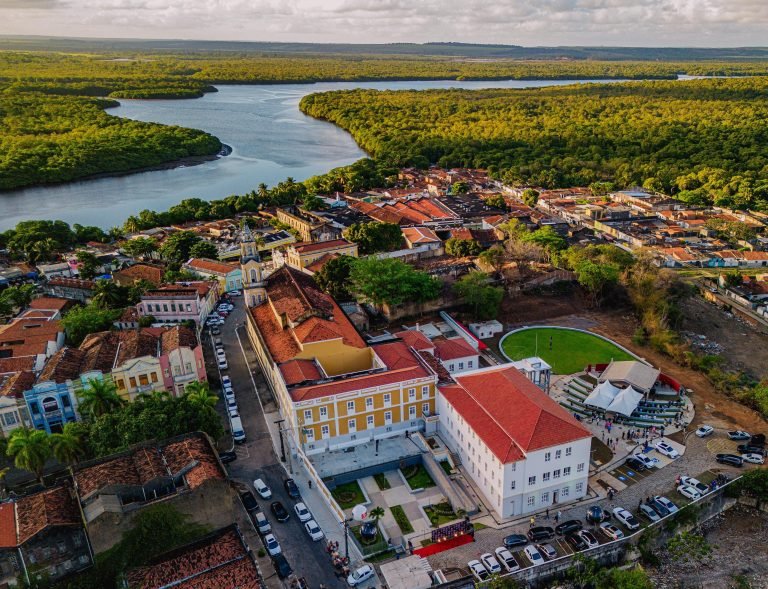 Turismo cultural em João Pessoa encanta visitantes pela arte, arquitetura, belezas naturais e história