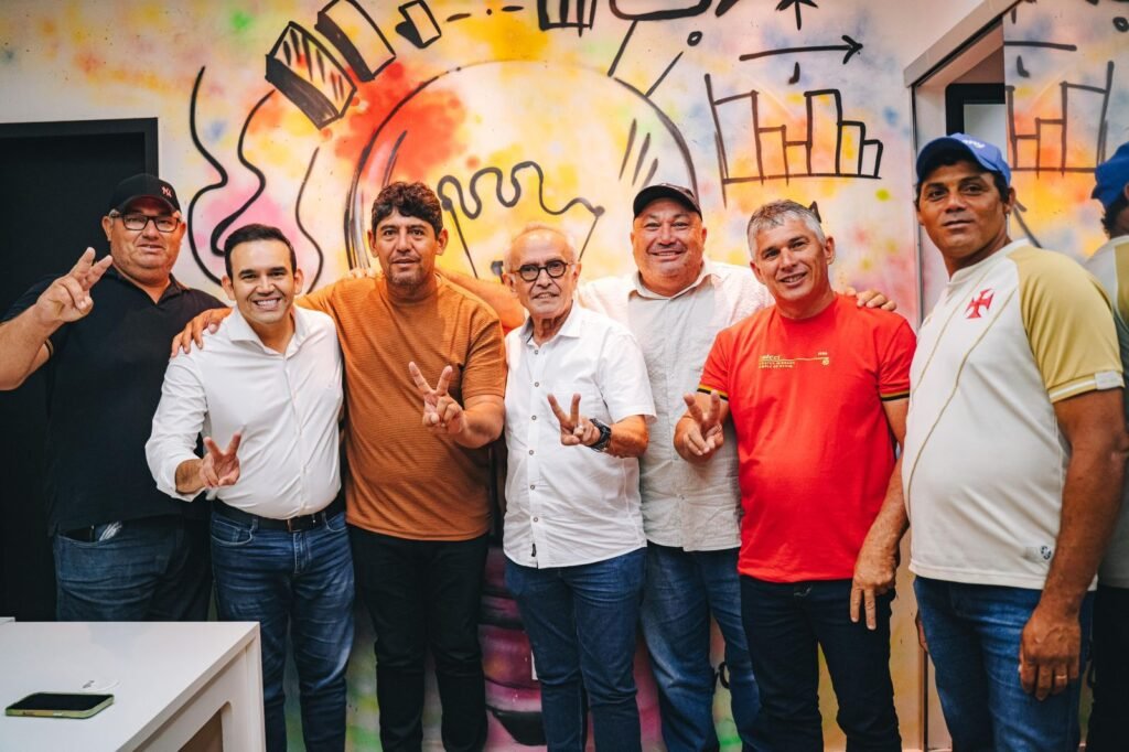 articulacao de doutor jhony garante novas adesoes a pre candidatura de cicero lucena 2