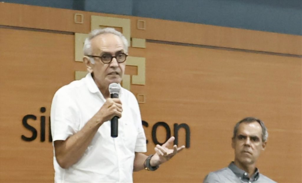 Cícero Lucena apresenta novo sistema digital para agilizar emissão de alvarás em João Pessoa