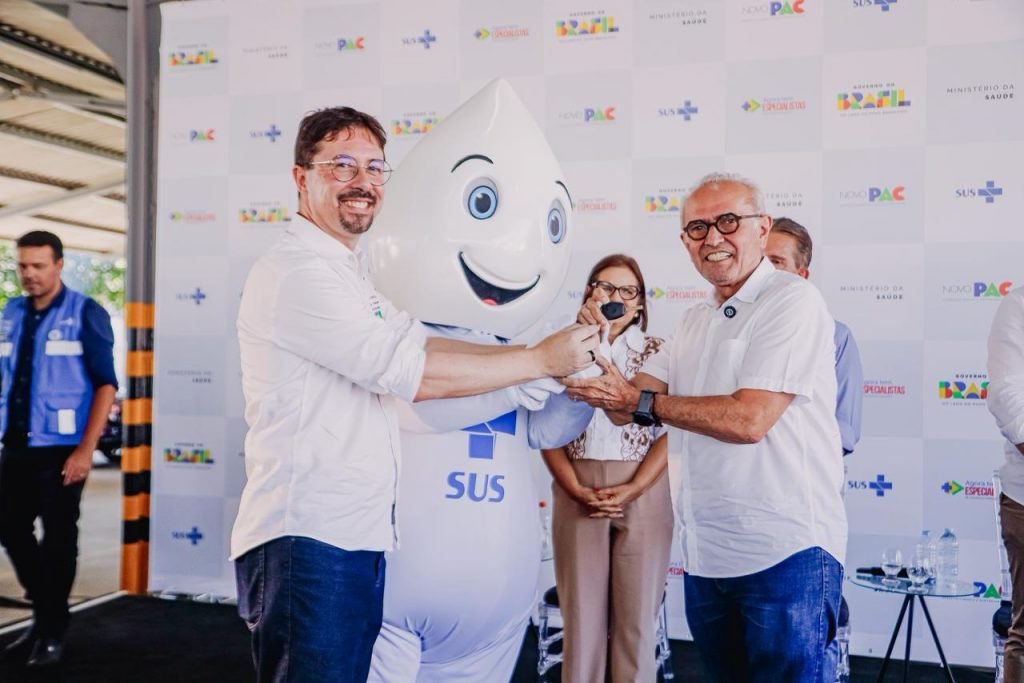 Cícero Lucena recebe novas ambulâncias e João Pessoa passa a ter 100% da frota do Samu renovada