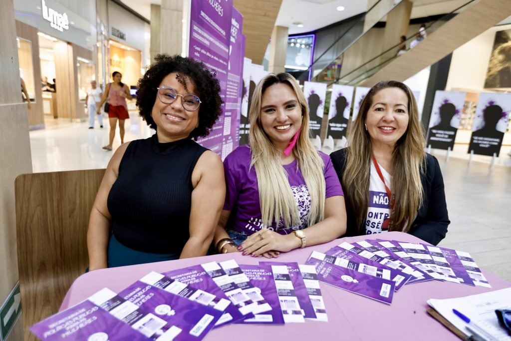 Exposição ‘Por Elas – no Enfrentamento à Violência’ é aberta no Mangabeira Shopping