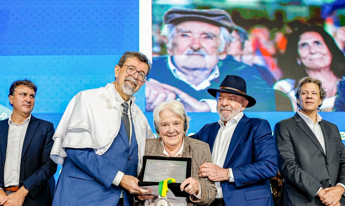 Lula destaca importância de terras raras do Brasil para América do Sul