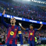 Raphinha marca dois em goleada do Barcelona na Liga dos Campeões