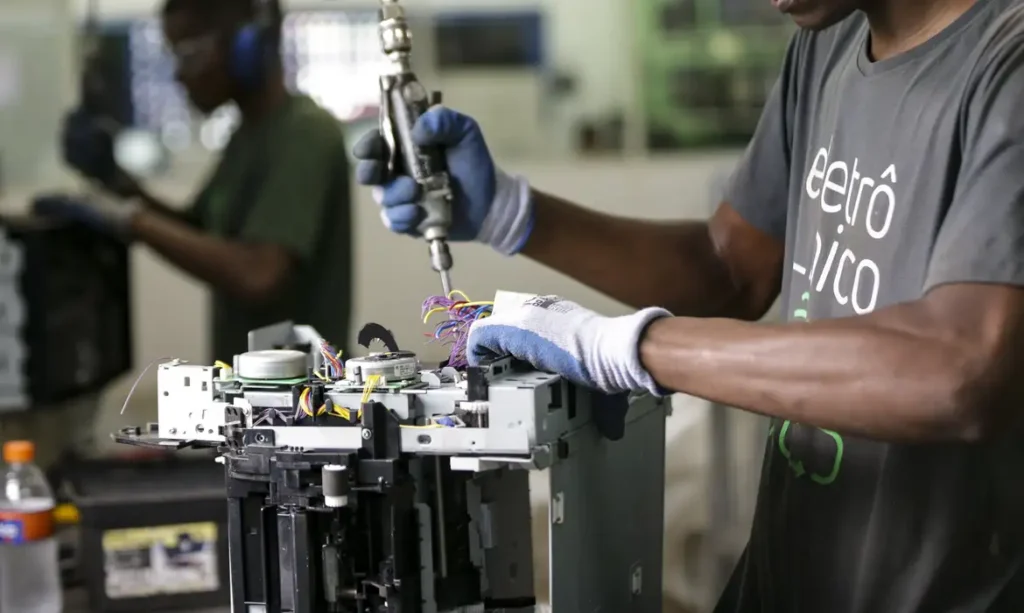 cmn amplia incentivo nacional em linha de credito do fat para inovacao