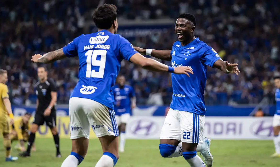 cruzeiro mostra poder de decisao para superar boca na libertadores