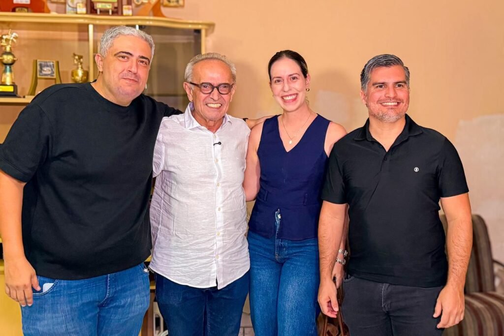 em areia de baraunas cicero se reune com apoiadores de 12 municipios e reforca pre campanha pelo estado 10