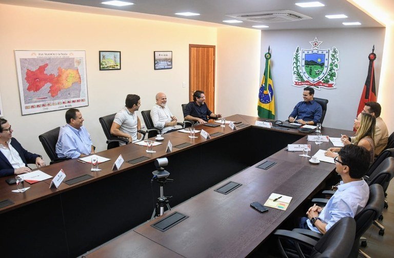 Governador Lucas Ribeiro anuncia patrocínio de R$ 2,5 milhões ao São João de Campina Grande e reforça apoio à cultura e ao turismo