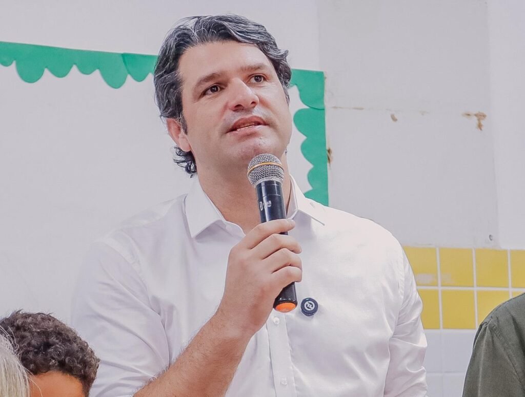 Leo Bezerra decreta expediente facultativo na próxima segunda-feira, dia 20 3 leo bezerra decreta expediente facultativo na proxima segunda feira dia 20