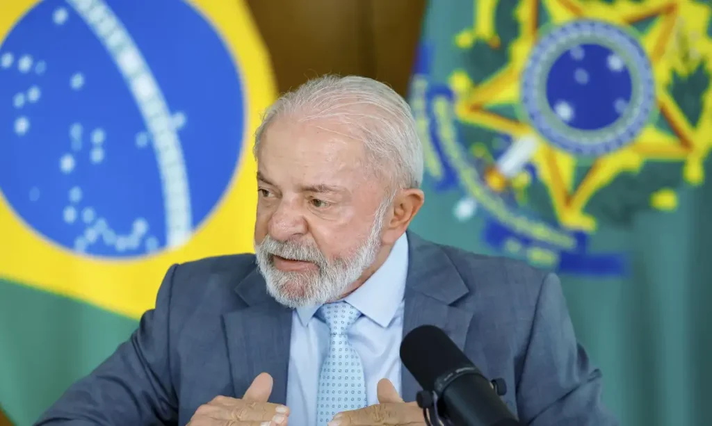 lula afirma que mundo nao da direito a trump ameacar um pais