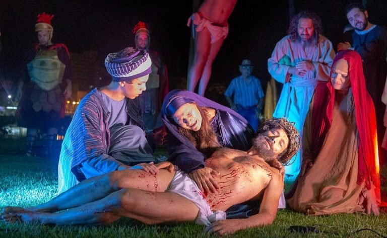 Montagem ‘As Sete Dores de Maria’ ressalta papel da mãe de Jesus