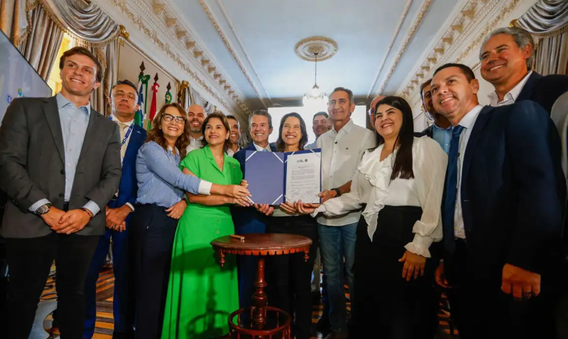 Novos trechos da Adutora do Agreste deverão beneficiar 195 mil pessoas