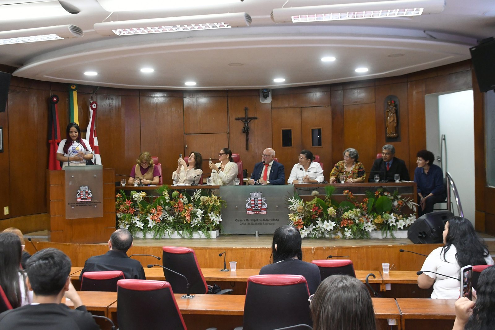 CMJP debate valorização profissional de técnicos e auxiliares de enfermagem