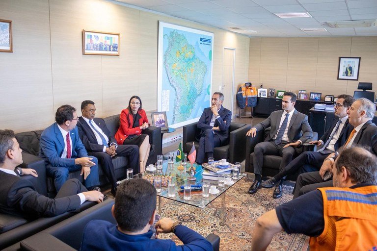 em brasilia governador lucas ribeiro se reune com ministros para avancar acoes de apoio as vitimas das chuvas e fortalecer parcerias
