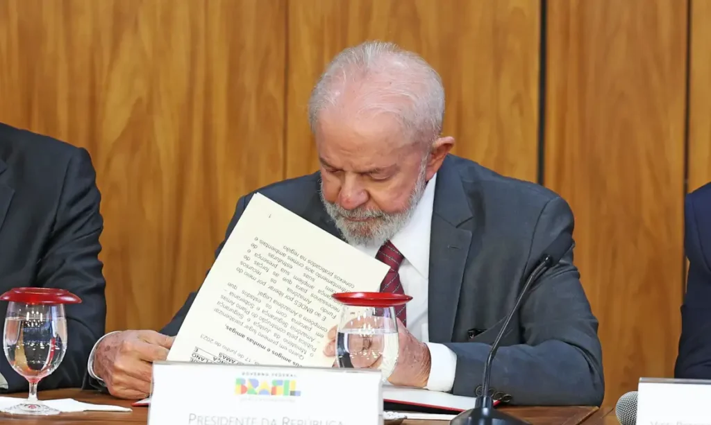 lula veta lei que reconhece estagio como experiencia profissional
