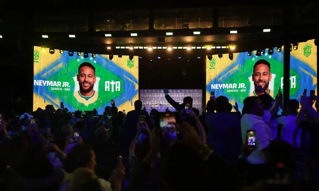 neymar nao treina em apresentacao e preocupa a duas semanas da copa