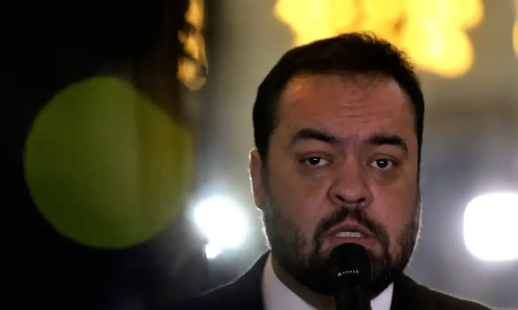 operacao sem refino claudio castro e alvo de busca e apreensao
