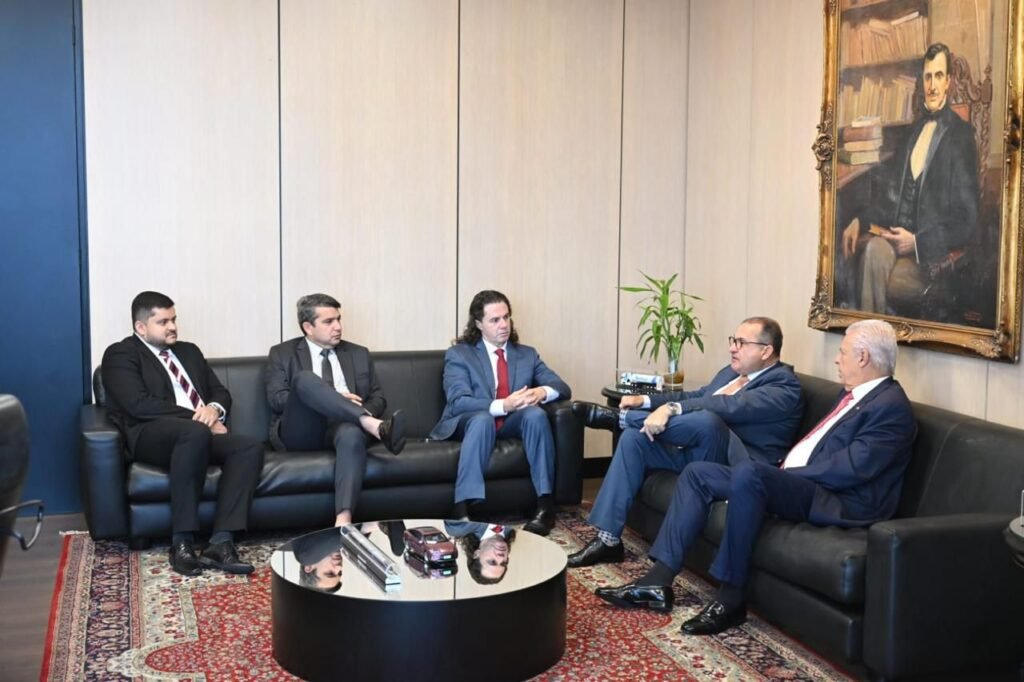 veneziano articula pavimentacao da br que liga a paraiba ao rio grande do norte e beneficia a regiao de sao bento