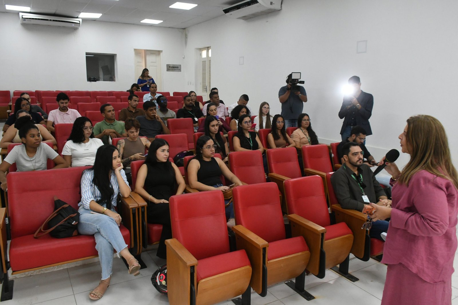 Escola do Legislativo realiza palestra para alunos do curso de Administração do IFPB