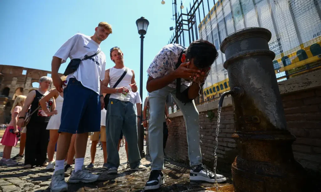 França: 40 pessoas morrem afogadas em meio a onda de calor 5 franca 40 pessoas morrem afogadas em meio a onda de calor