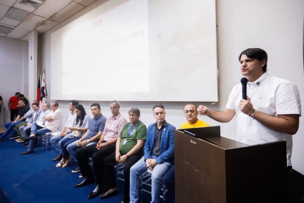 leo bezerra regulamenta lei que alia preservacao do patrimonio e crescimento urbano