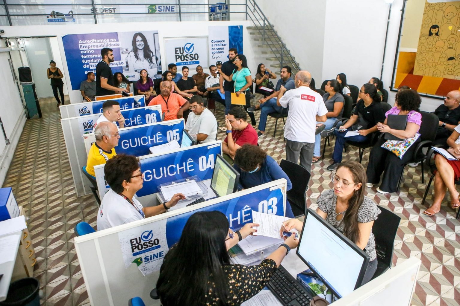 Sine-JP oferta 510 vagas de emprego para candidatos com vários níveis de escolaridade